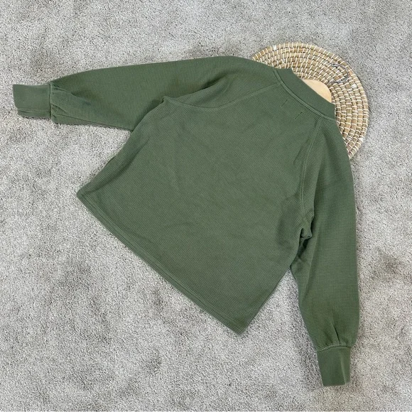 Madewell Women’s MWL Textured Waffle V-Neck Henley Sweatshirt in Faded Palm M - Picture 6 of 12